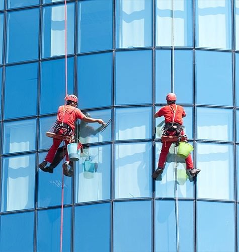 Мытье фасадов промальпинистами в Апатитах